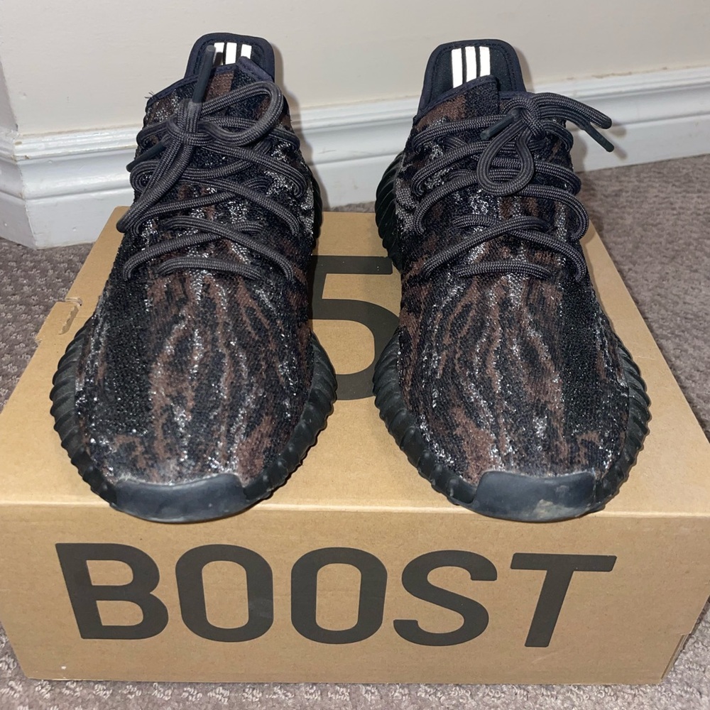YEEZY BOOST 350 V2 MX ROC